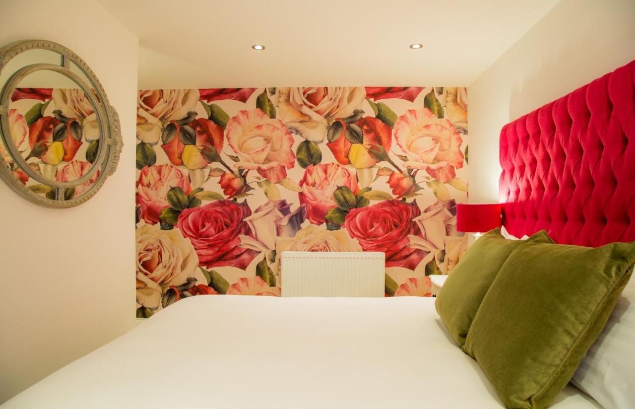 Winckley Stays Preston  Exterior foto A bedroom at The Ivy Hotel